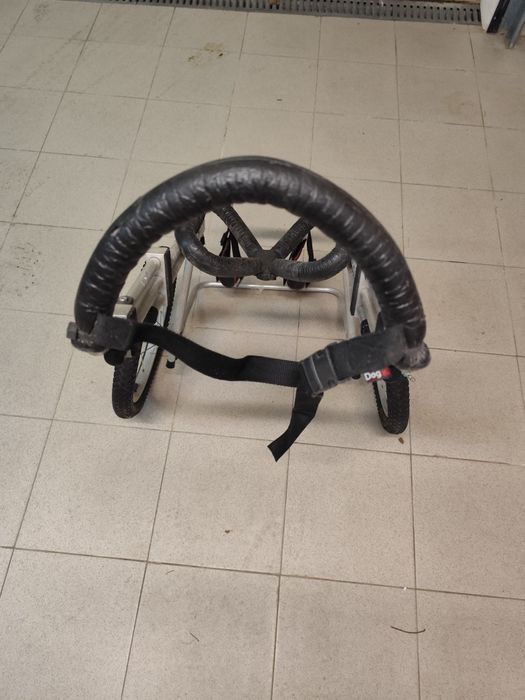 Cadeira de rodas para Pastor Alemão