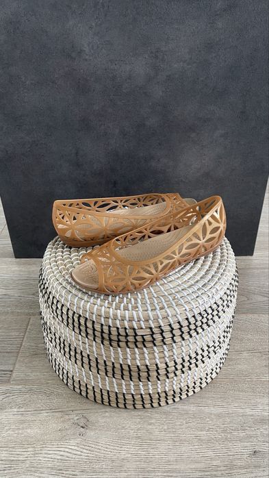 Crocs baleriny Isabella Jelly II Flat W Bronze W10 41/42