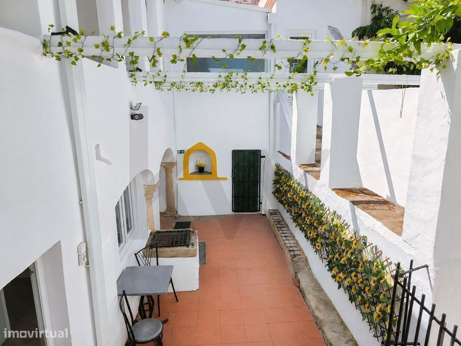 Investment Opportunity · Historic Mansion in the Historic Centre of