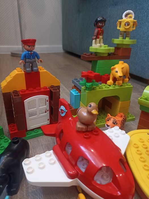 Lego duplo навколо світу