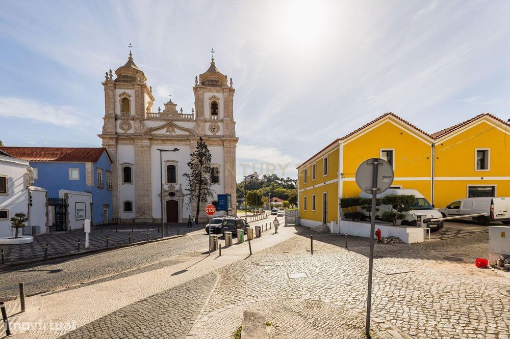 Exclusividade e Rentabilidade no Coração Histórico de Leiria: O Seu Pr