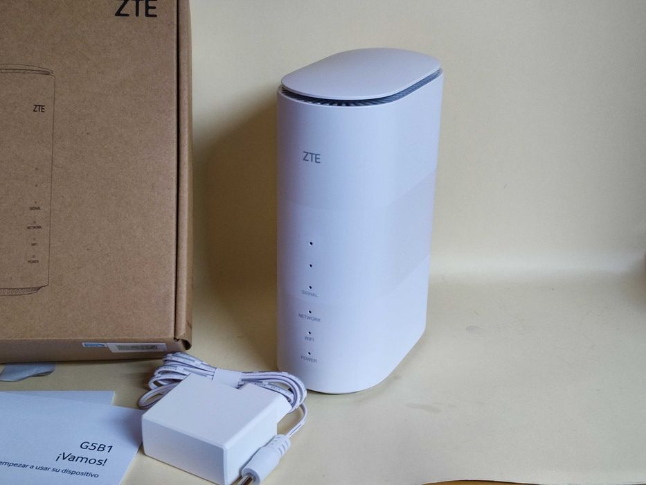 ZTE 5G Wi-Fi 6 Router SIM Desbloqueado