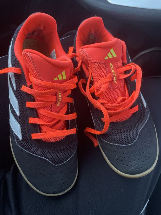 Buty Halówki Adidas Predator rozm 36 cm uzywane stan dobry