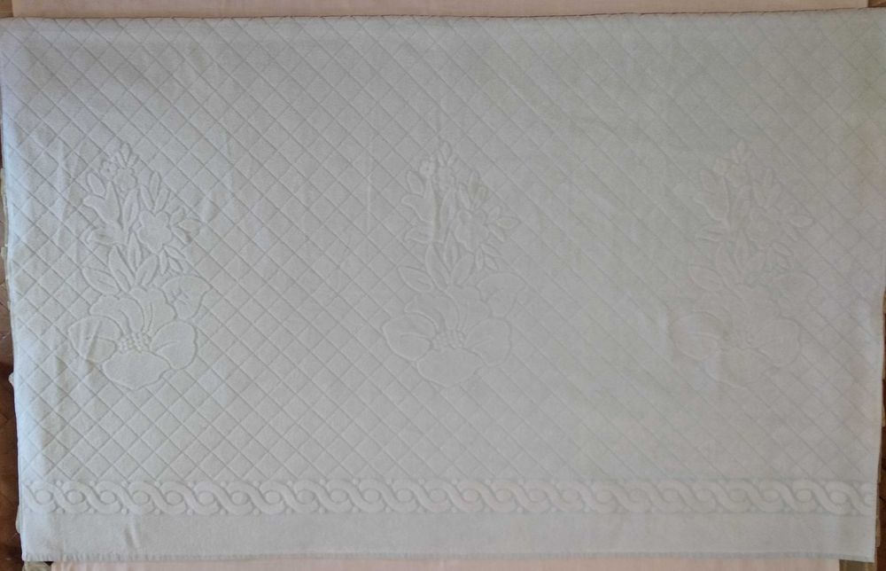Махровая новая простынь (Турция). 157 х 199 см.