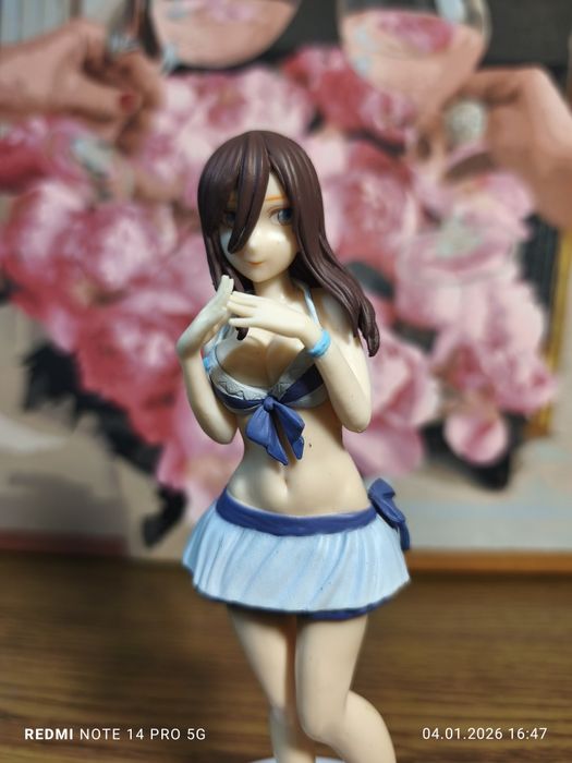 Figurka Miku Nakano z serii The Quintessential Quintuplets.