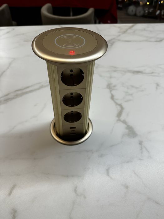 Torre tomadas e carregamento Whirless