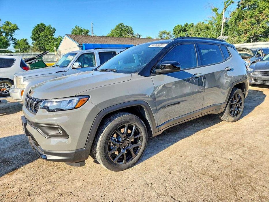 2024 Jeep Compass LATITUDE