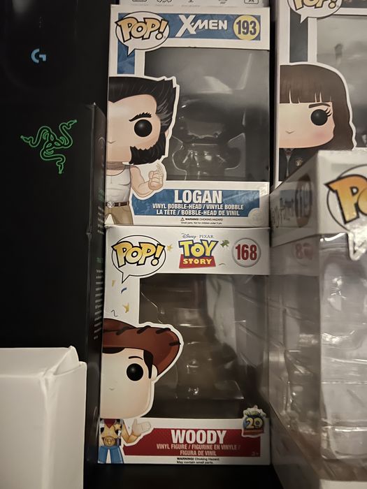 Pop figures com caixa