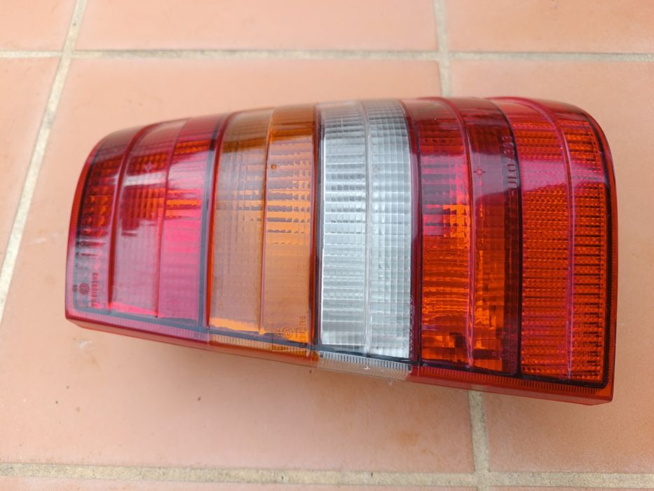 Mercedes s124 farolim direito