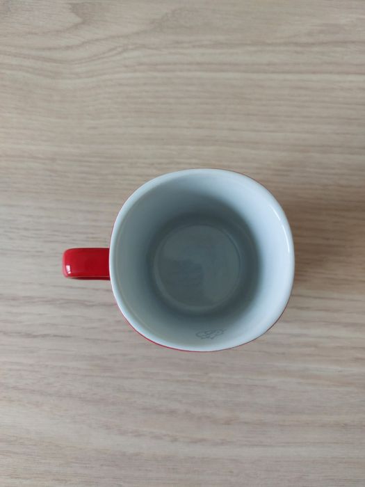Kubek  NESCAFE 1/4 litra.