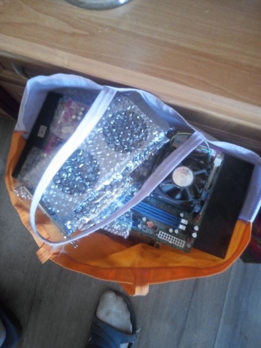 Komputer części na chodzie