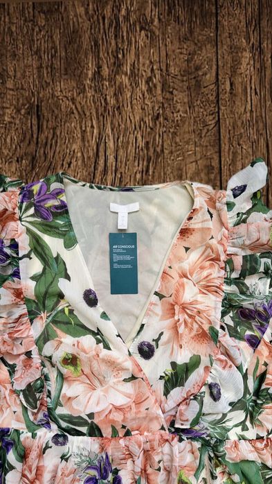 Літня сукня H&M.