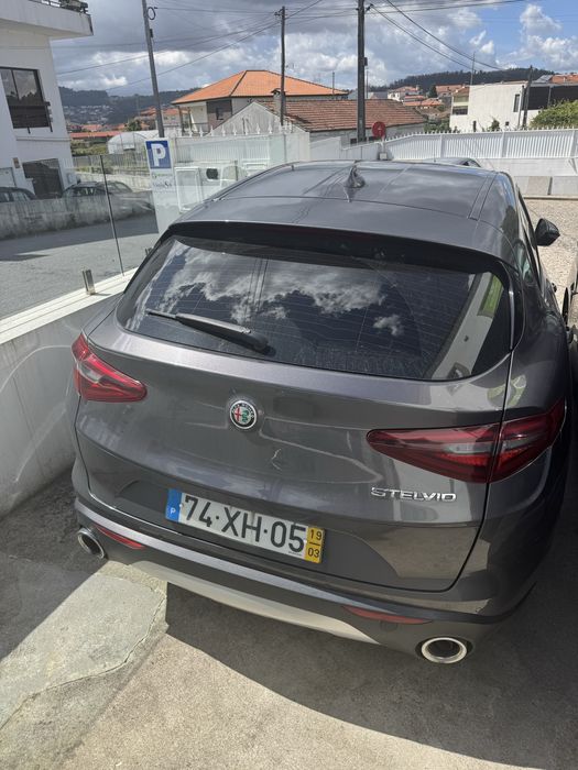 Alfa romeu stelvio diesel 180CV