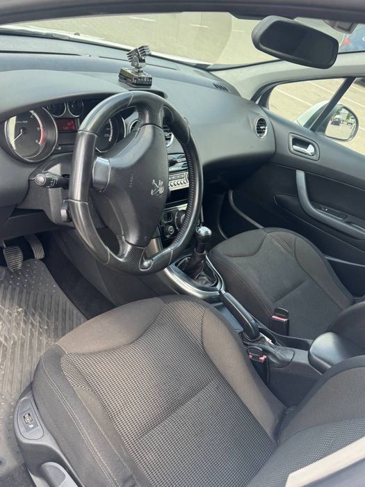 Продам Peugeot 308