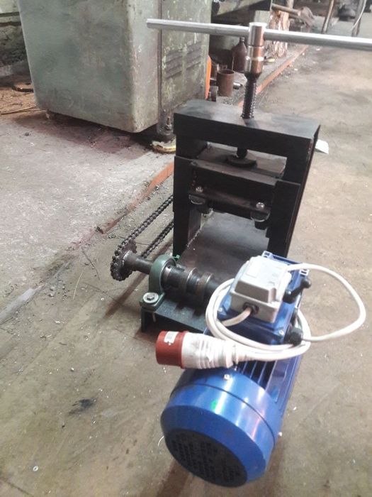 Профилегиб, трубогиб