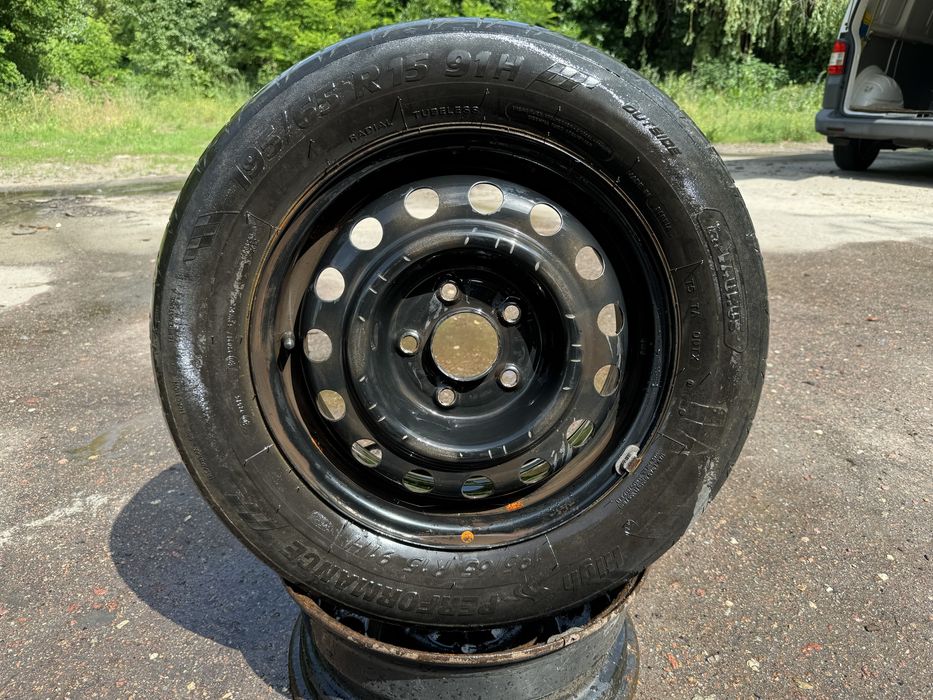 Продам диски з гумою R15 195/65  5/114 Huindai Kia