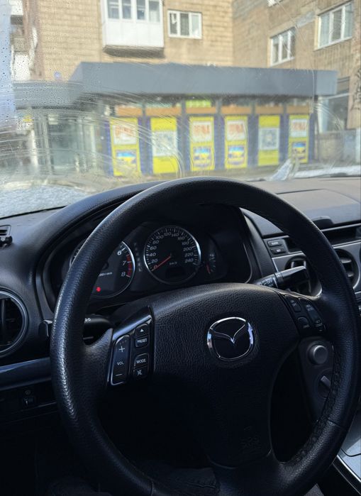 Автомобіль Mazda 6 2005