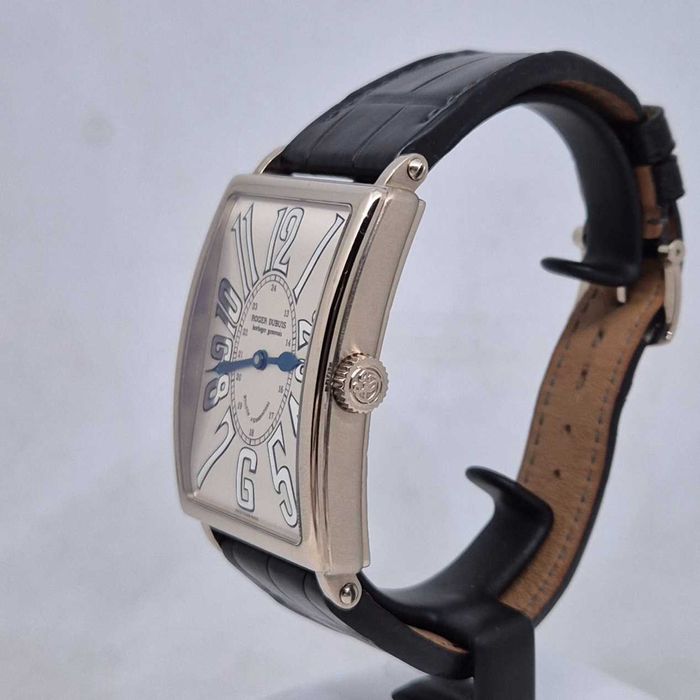 Roger Dubuis Much More M34570