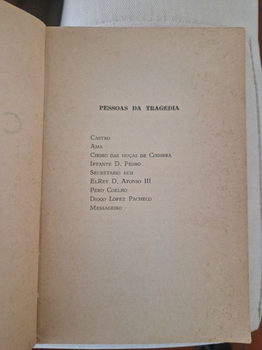 Livro "Castro", de António Ferreira