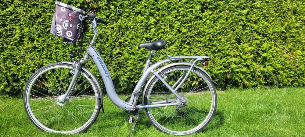 Rower trekingowy Giant, aluminium, 28 cali, bardzo ładny stan, 100% sprawny