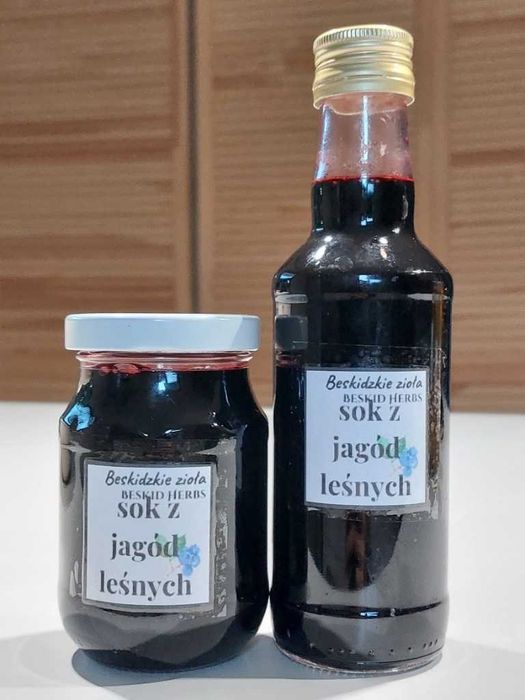 Sok z jagód leśnych , gęsty.