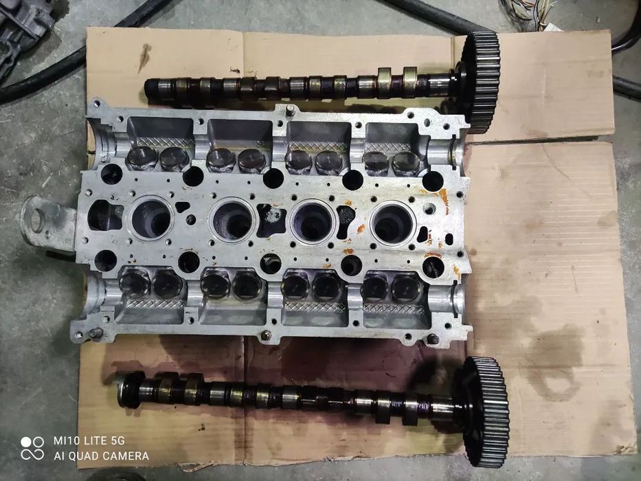 Cabeça de motor / Colaça - Volvo V40 / S40 1.8i ( 1996 / 2002 )