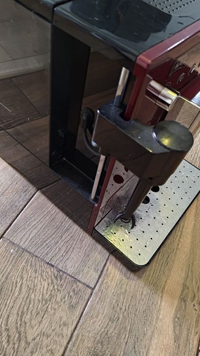 Ekspres ciśnieniowy do kawy melitta caffeo bistro limiter edition