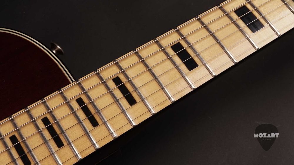 Custom Les Paul Custom – Made in Japan – Walnut