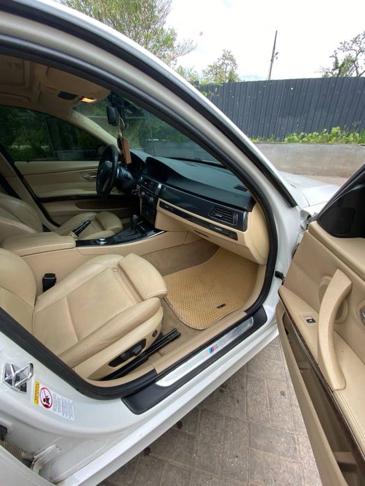 BMW е90 335і 2008