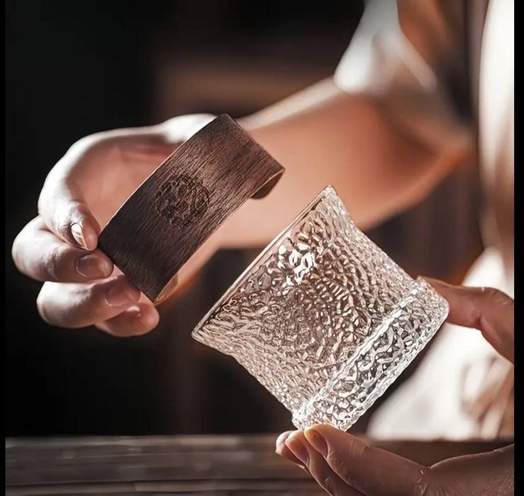 Скляна піала з дерев’яною ручкою 150 мл для чайної церемонії, пиала