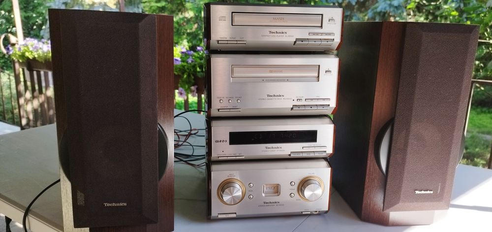 Mini wieża technics se-hd550