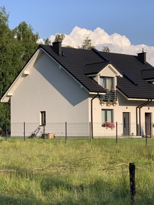 Dom w Ustroniu z pięknym widokiem na staw, wysoki standard.