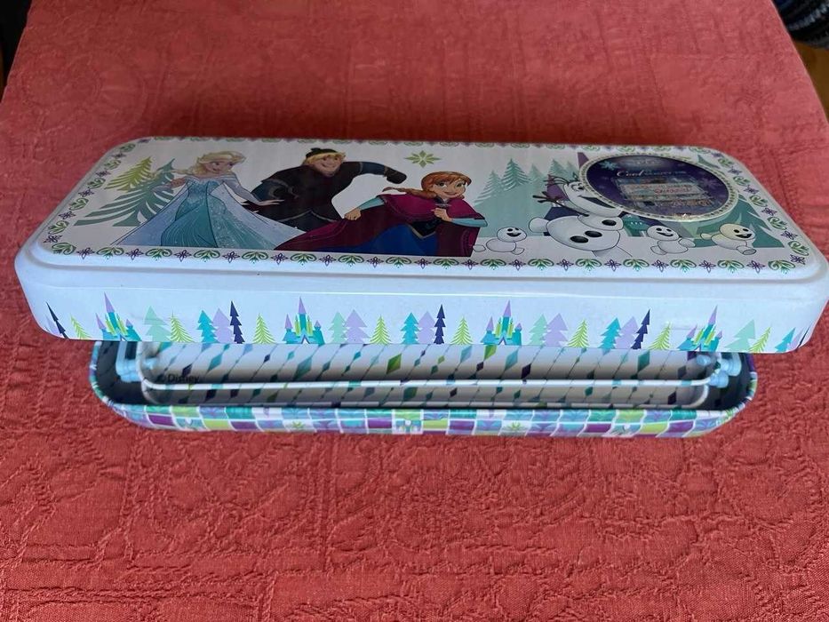 Пенал органайзер металевий трирівневий. Disney "Крижане серце"-50 грн при зустрічі