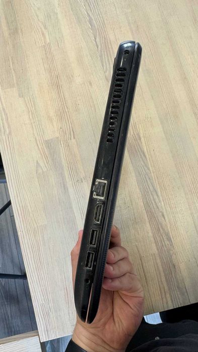 Ноутбук HP 15-ay009dx Intel Core i3-6100U 8/120Gb