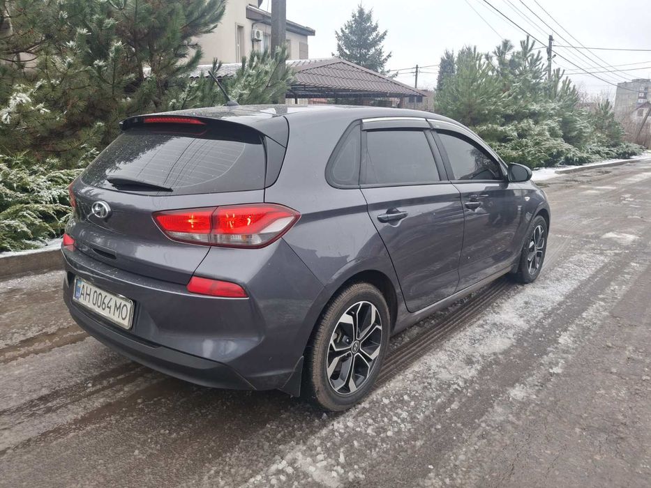 Продам автомобиль хюндай i 30