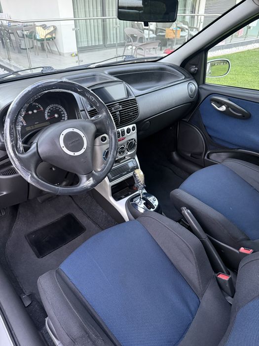 Punto Sport Fire 1.2 • Caixa Automática • 117 mil km (c/Histórico) • Multimedia • AC • Nacional • Jantes Especiais 16 • Distribuição Nova • 02 Donos