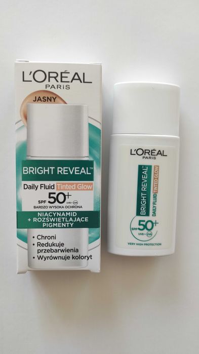 Rozświetlający fluid Loreal Bright Reveal Daily Fluid Tined Glow SPF50
