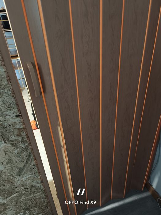 Porta de correr cor madeira