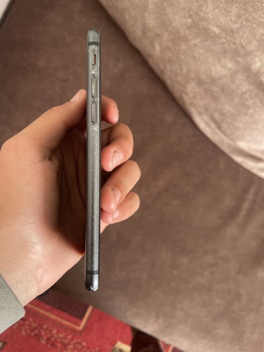 Айфон 8 на запчастини все оригінальне