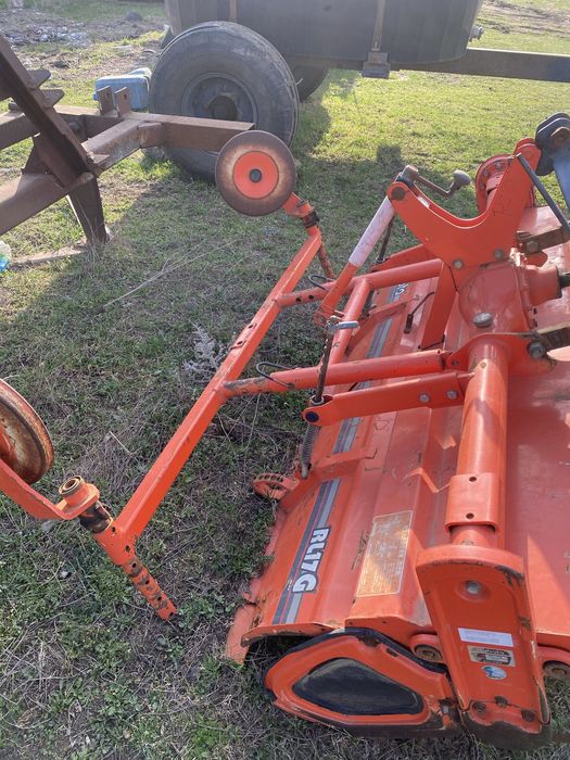 Грунтофреза японська KYBOTA