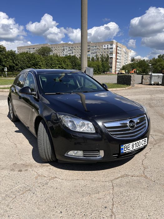 Продам опель инсігнія 2 л дизель.