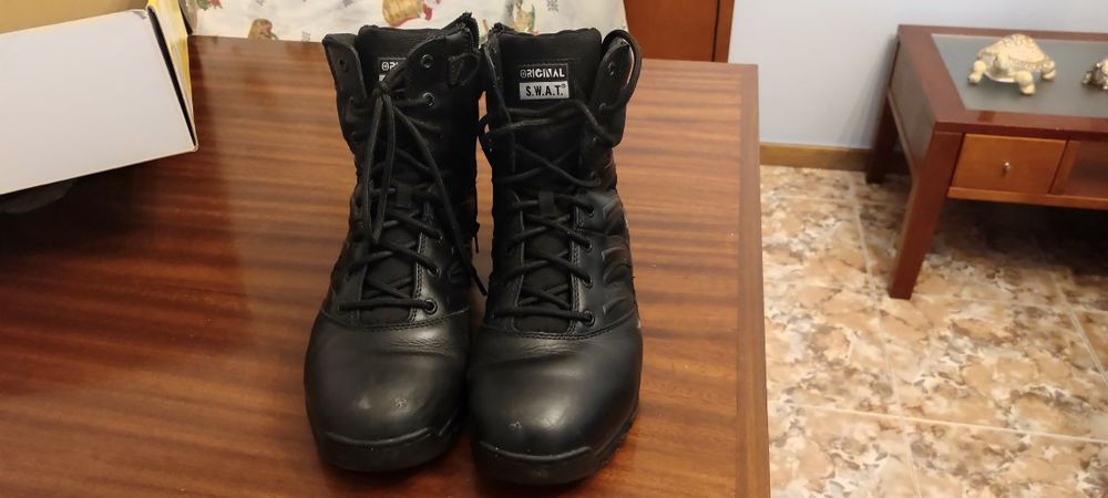Botas para vigilância