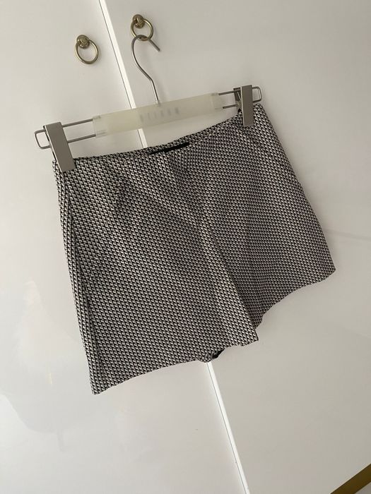 Spódnico- spodenki marki zara rozmiar s