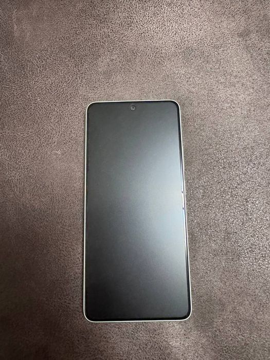 Xiaomi redmi note 13 8/256 стан нового + плівка + чохол