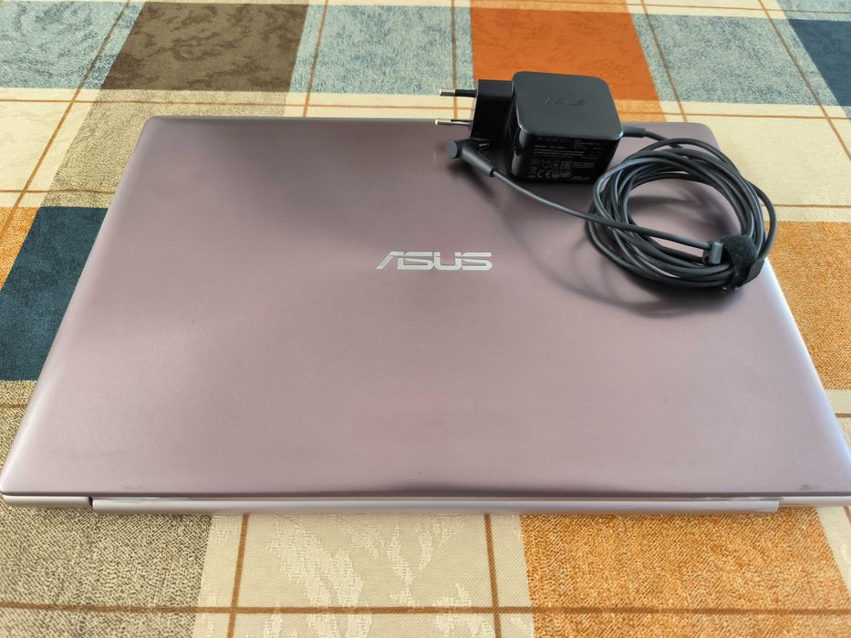 Asus UX303 - Ecrã Touch - i5-4210u + 8Gb + 240ssd