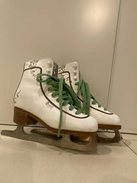 Łyżwy figurowe - stan idealny! numer 34-35 i 39