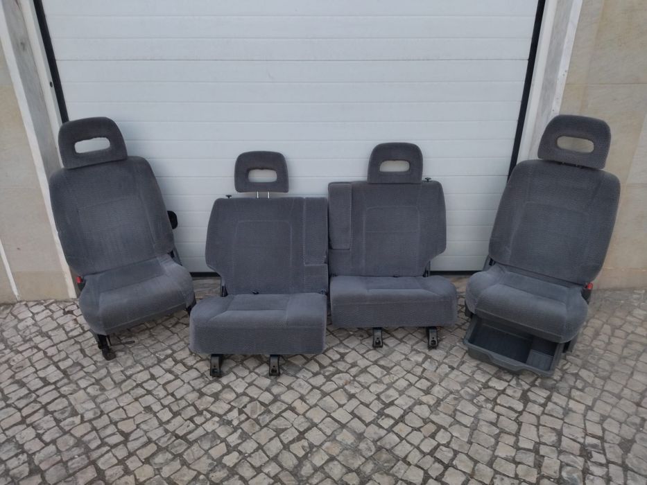 Bancos Honda CR-V 1ª Geração com Gaveta – Conjunto Completo