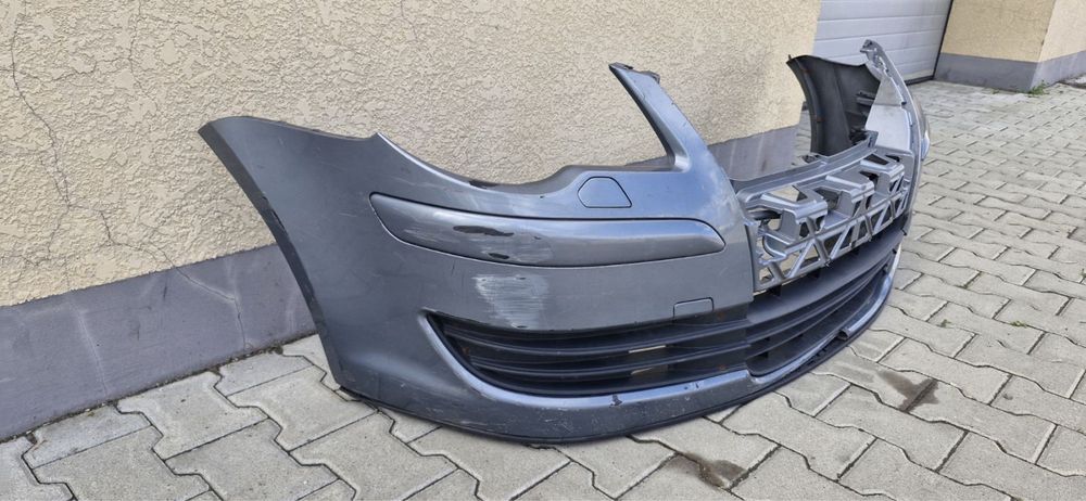Передній бампер  VW Touran 2003-2015