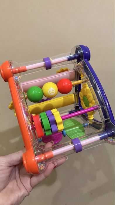 Дитяча іграшка розвиваючий трикутник