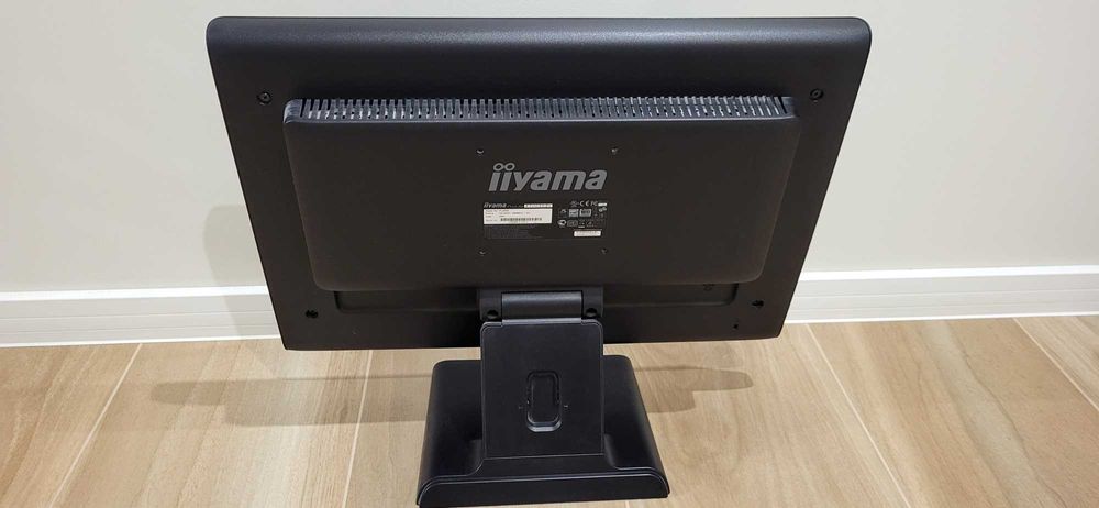 Monitor IIyama ProLite E2003WSV 20" | Głośniki | 1680x1050 | Komputer